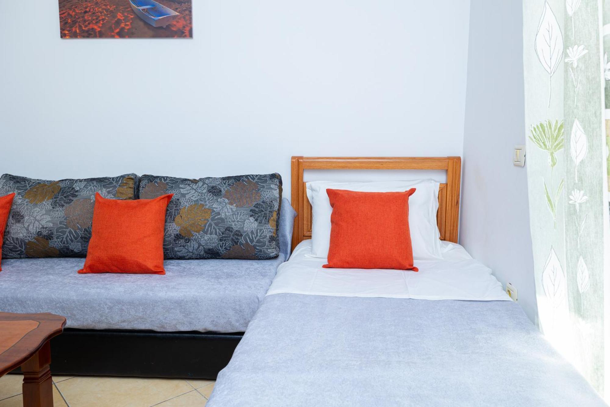 Lucas Apartments Rental Wlora Zewnętrze zdjęcie