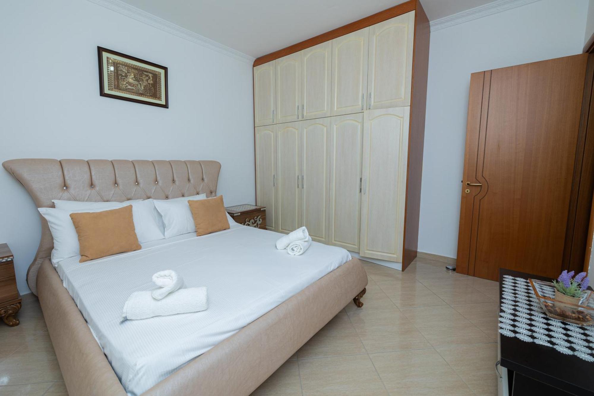 Lucas Apartments Rental Wlora Zewnętrze zdjęcie