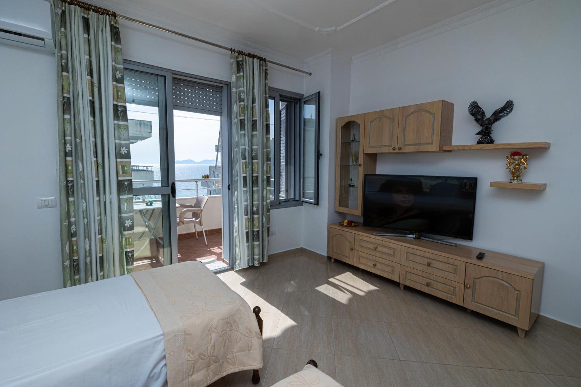 Lucas Apartments Rental Wlora Zewnętrze zdjęcie