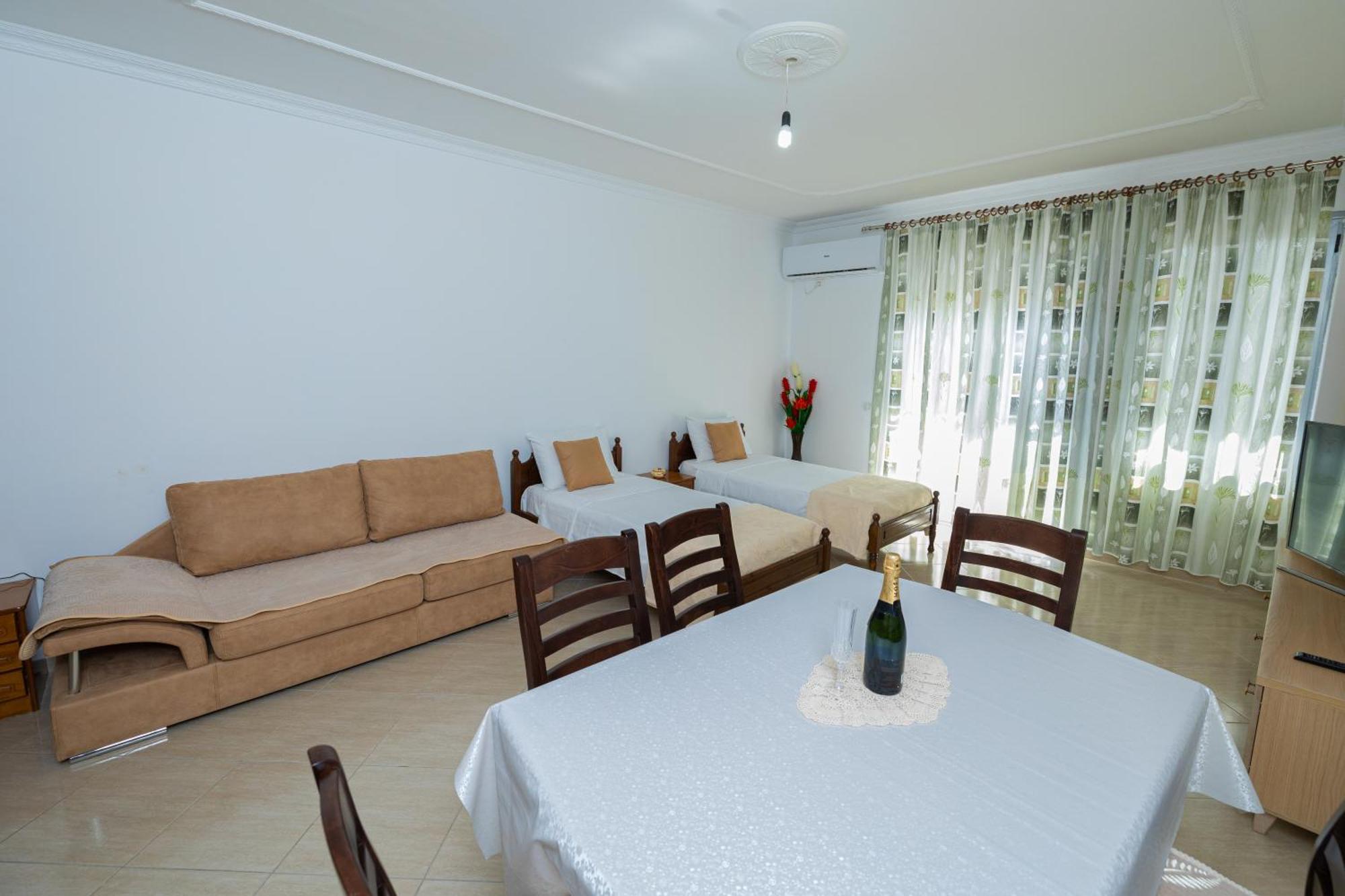 Lucas Apartments Rental Wlora Zewnętrze zdjęcie